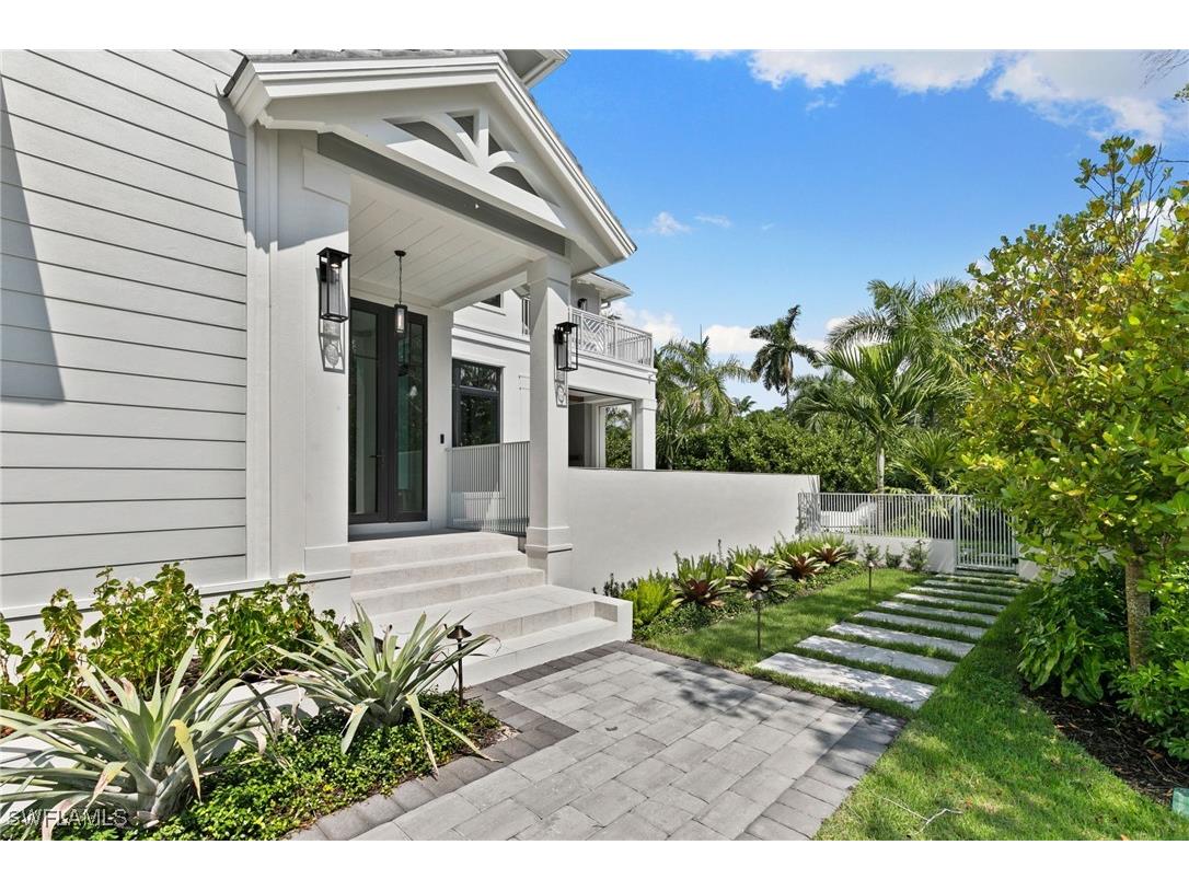 1191 7th Avenue N Naples FL 34102 224078260 image47