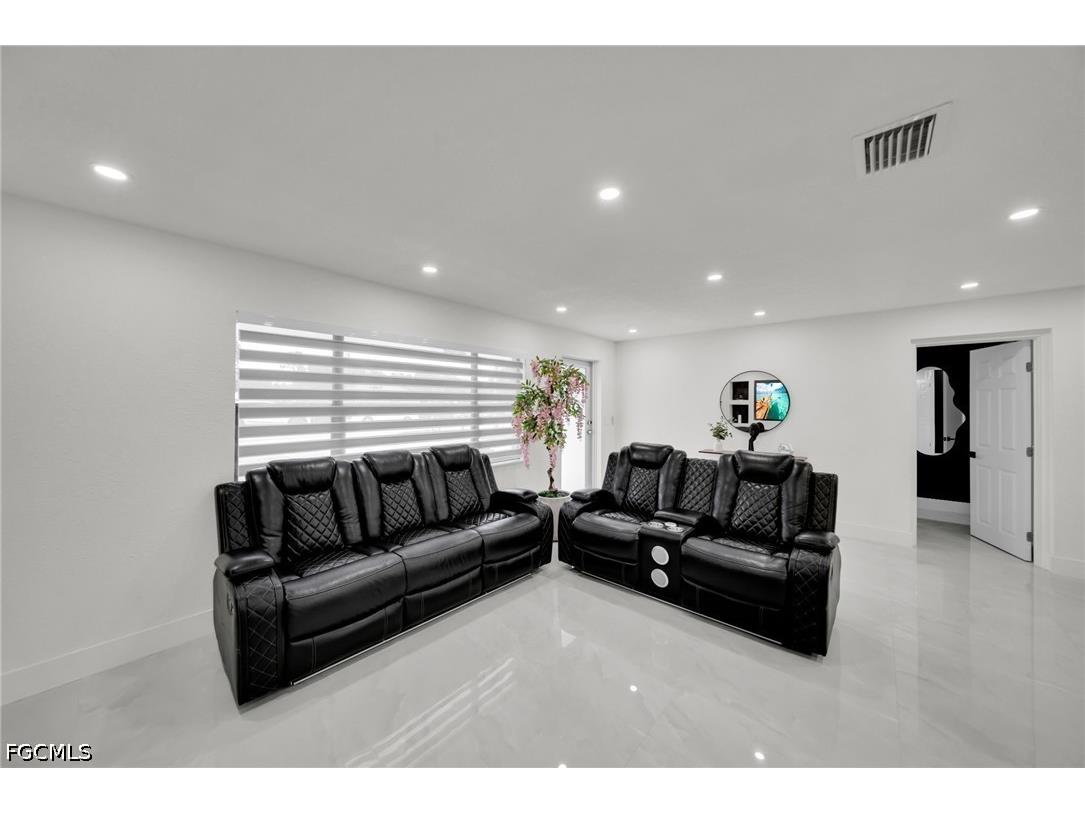 1191 Gramac Drive North Fort Myers FL 33917 2026028940 image5