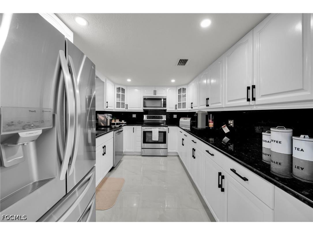 1191 Gramac Drive North Fort Myers FL 33917 2026028940 image6