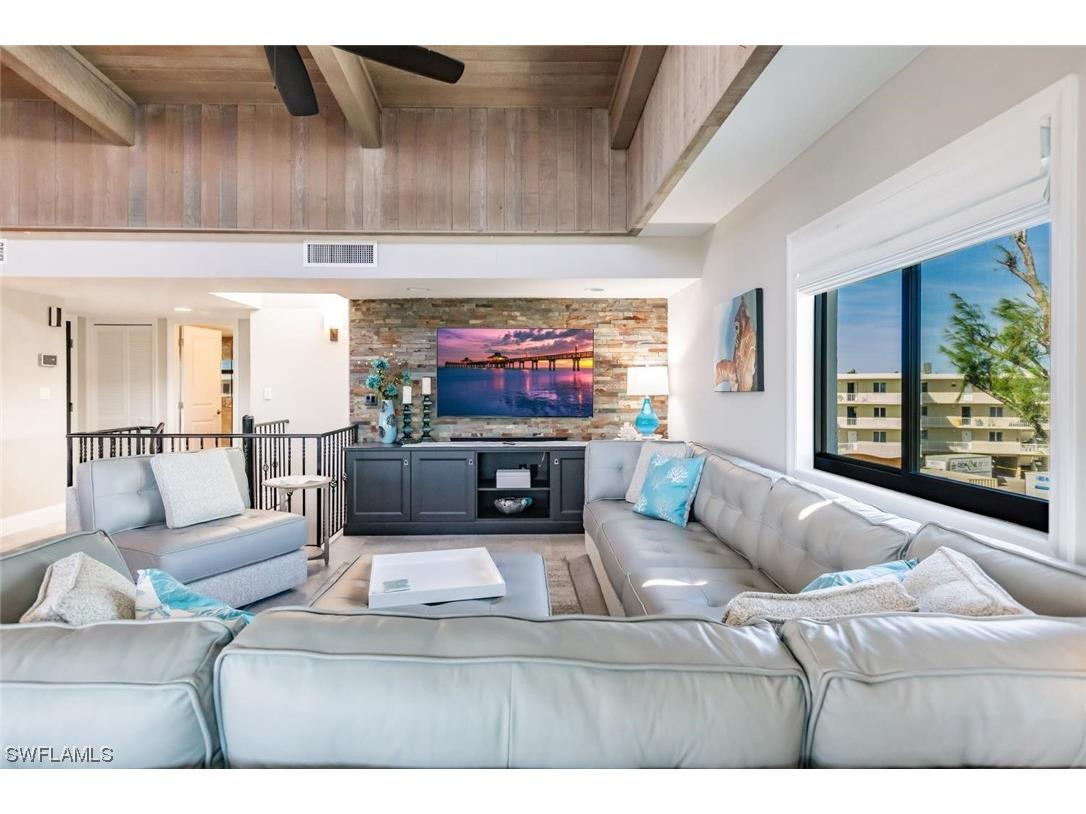 1191 Middle Gulf Drive #4A Sanibel FL 33957 224023284 image3