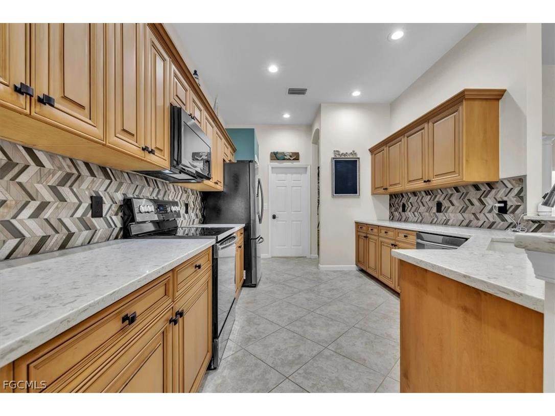 11910 Bramble Cove Drive Fort Myers FL 33905 2026010832 image14