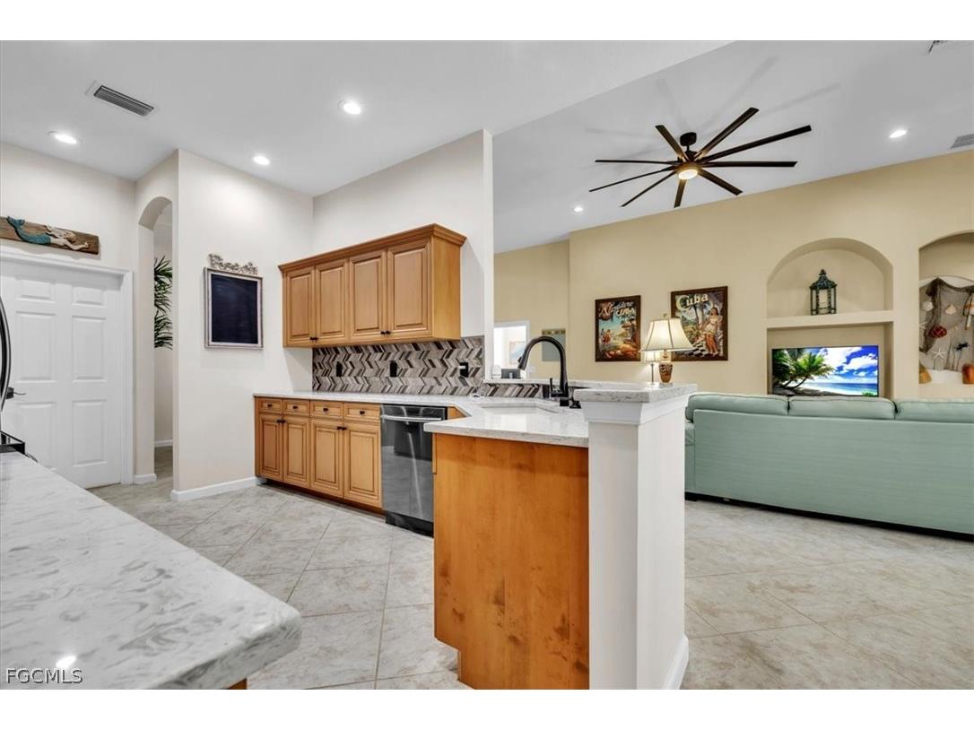 11910 Bramble Cove Drive Fort Myers FL 33905 2026010832 image15