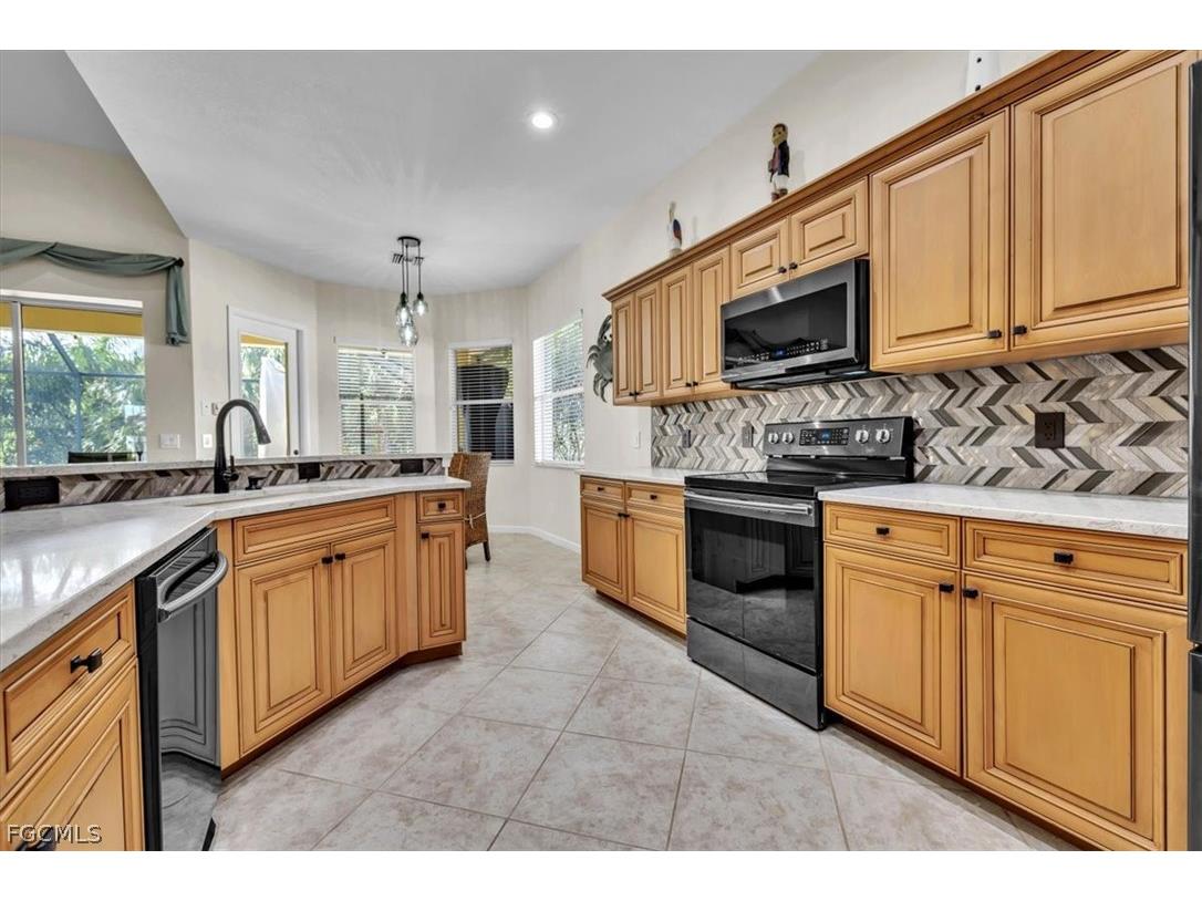 11910 Bramble Cove Drive Fort Myers FL 33905 2026010832 image17