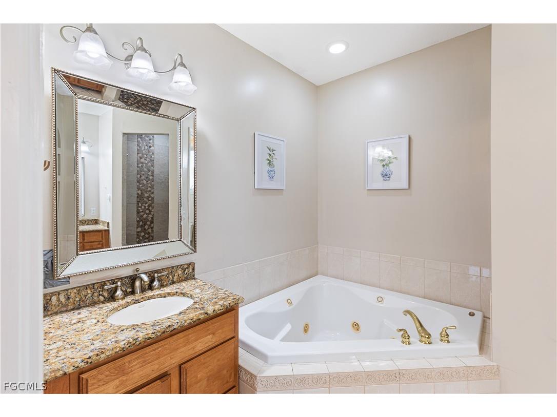 11913 Princess Grace Court Cape Coral FL 33991 2026012370 image27