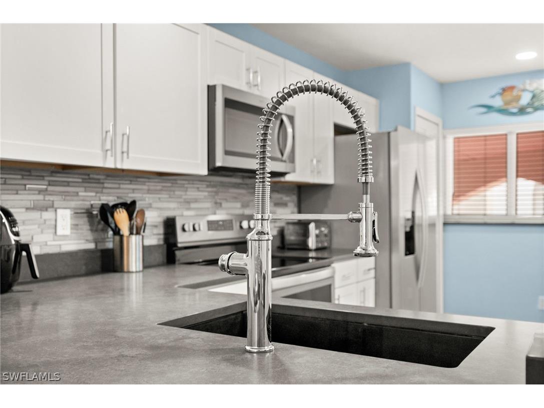 11921 Seabreeze Cove Lane #210 Fort Myers FL 33908 226009143 image8