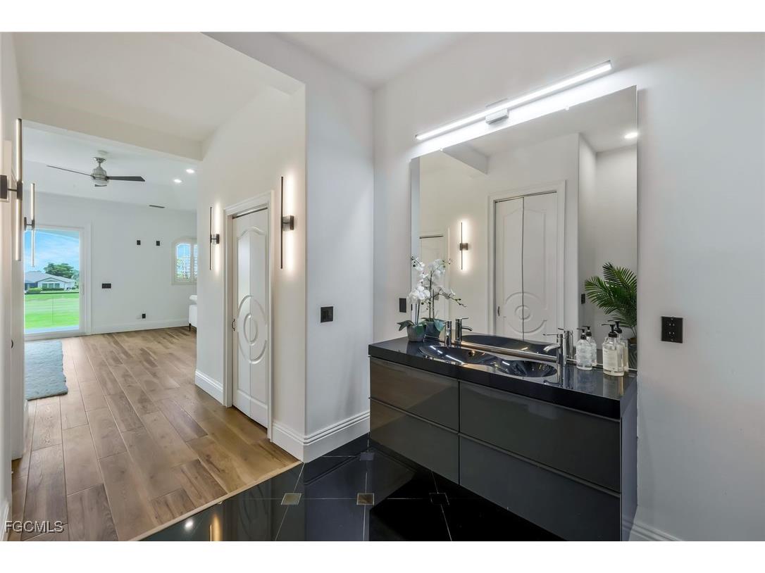 11929 Princess Grace Court Cape Coral FL 33991 2025001102 image25