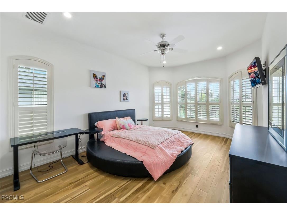 11929 Princess Grace Court Cape Coral FL 33991 2025001102 image29