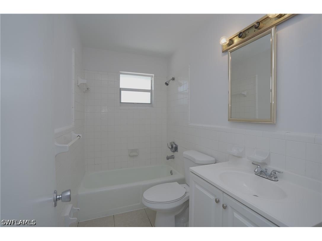1193 S Alhambra Circle Naples FL 34103 226015907 image18