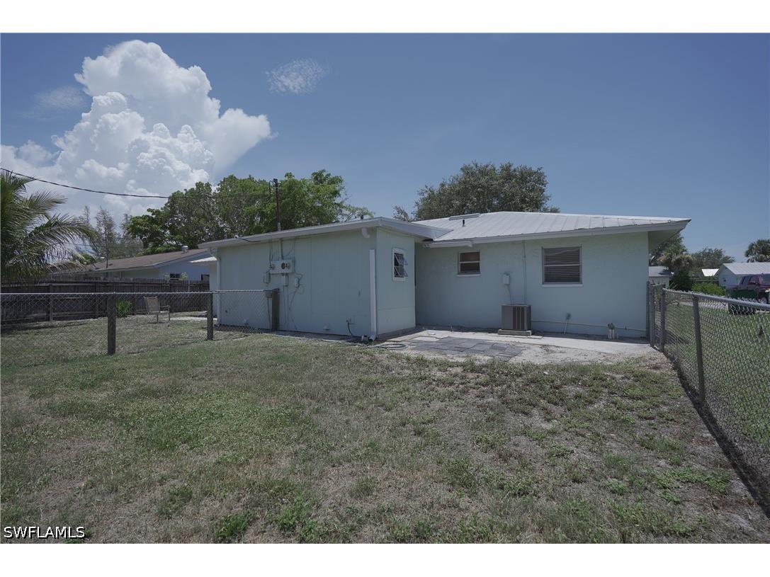 1193 S Alhambra Circle Naples FL 34103 226015907 image3