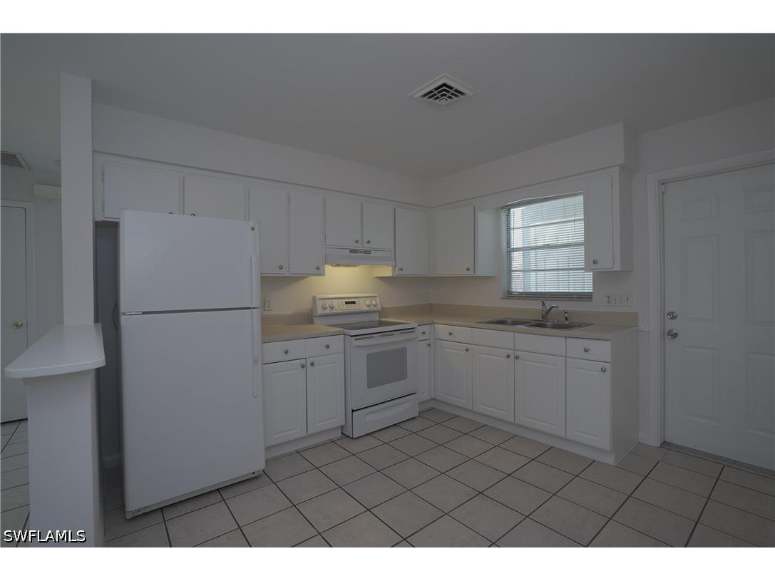 1193 S Alhambra Circle Naples FL 34103 226015907 image8