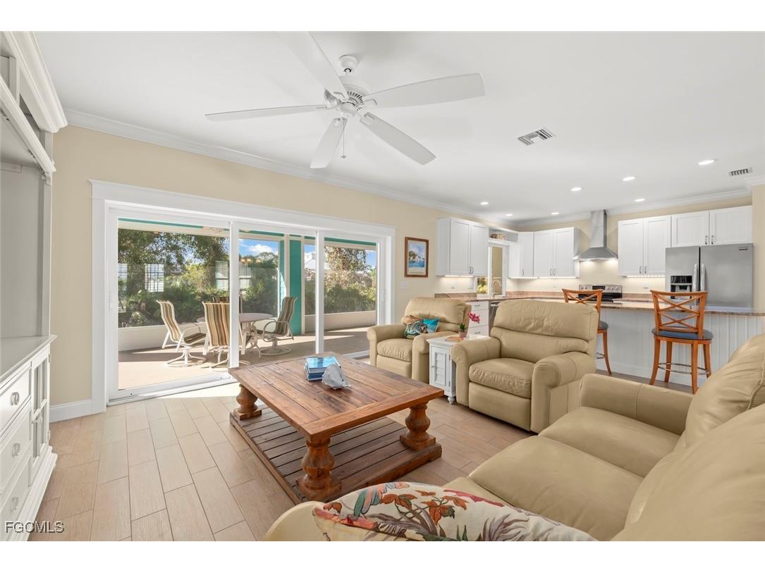 11931 Oakland Drive Bokeelia FL 33922 2025022814 image4