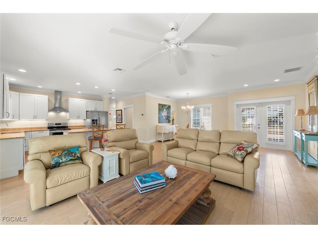 11931 Oakland Drive Bokeelia FL 33922 2025022814 image7