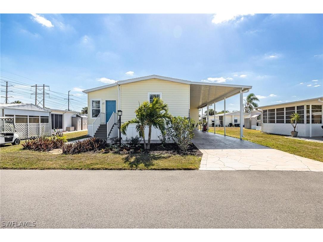 11940 Blue Bird Lane Bonita Springs FL 34135 223010506 image1