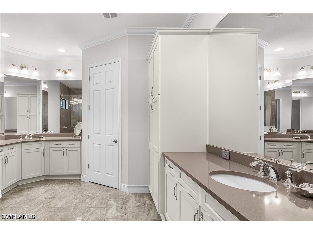 11942 Heather Woods Court Naples FL 34120 226014272 image16