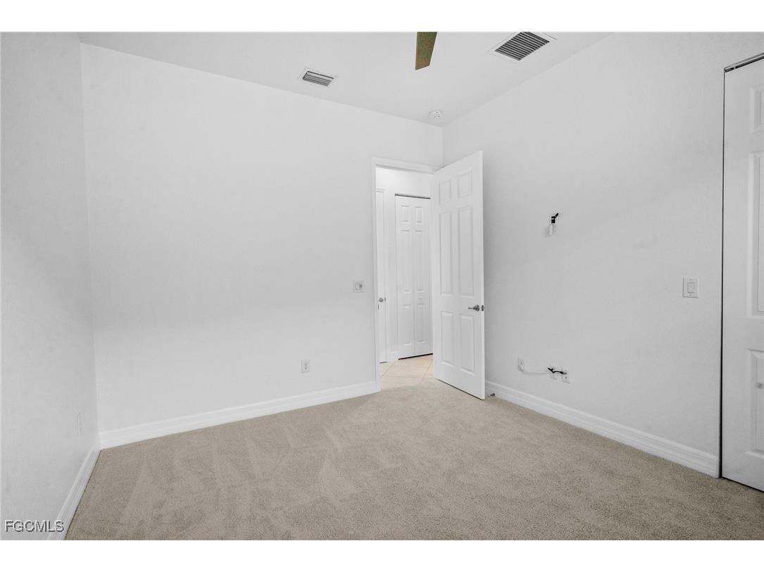 11944 Five Waters Circle Fort Myers FL 33913 2025013374 image25