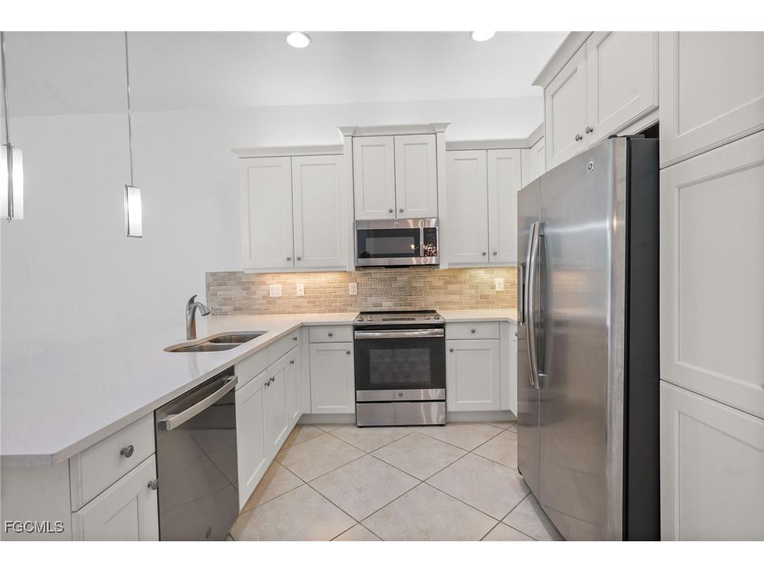 11944 Five Waters Circle Fort Myers FL 33913 2025013374 image8