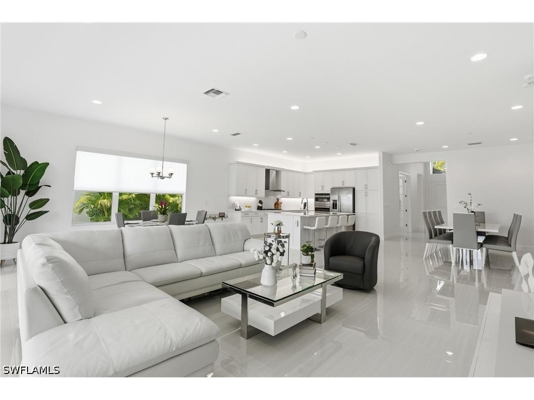 11949 Gardenia Avenue Naples FL 34120 226017175 image1