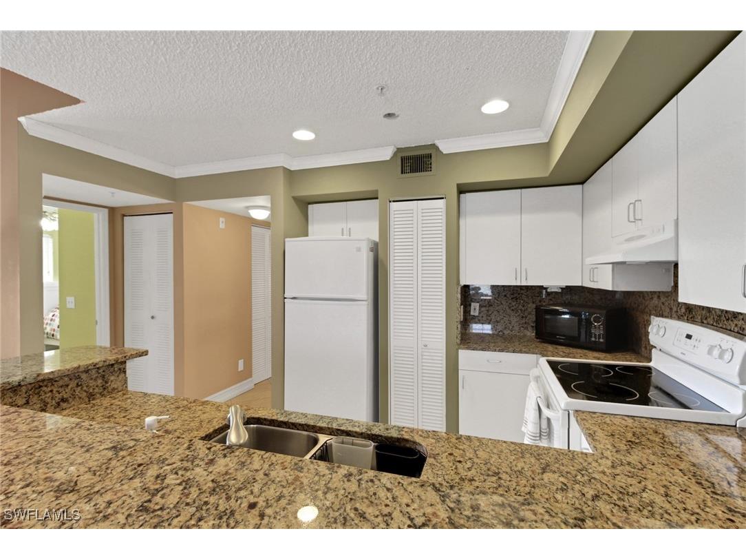 1195 Wildwood Lakes Boulevard #202 Naples FL 34104 225069134 image8