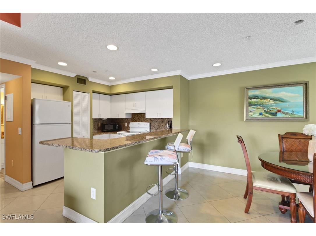 1195 Wildwood Lakes Boulevard #202 Naples FL 34104 225069134 image9