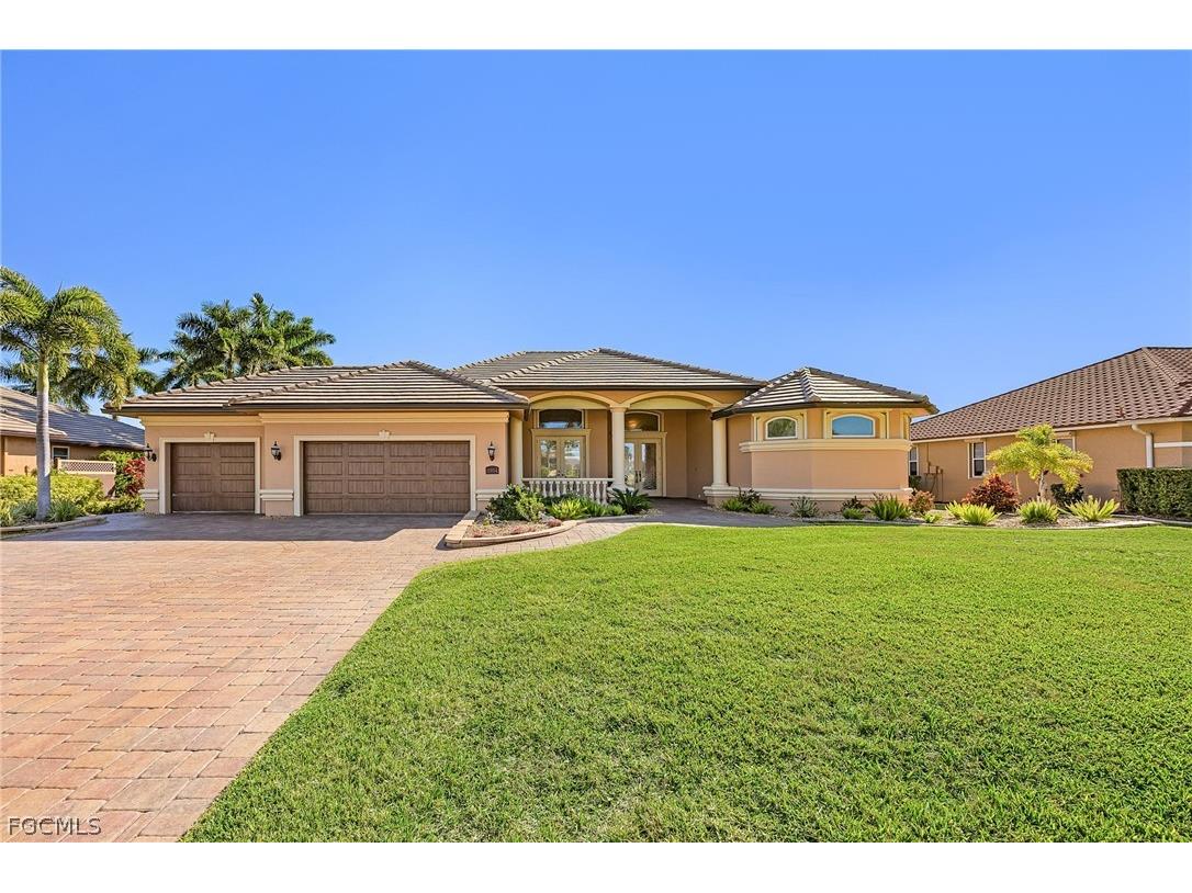 11954 Prince Charles Court Cape Coral FL 33991 2025019917 image1
