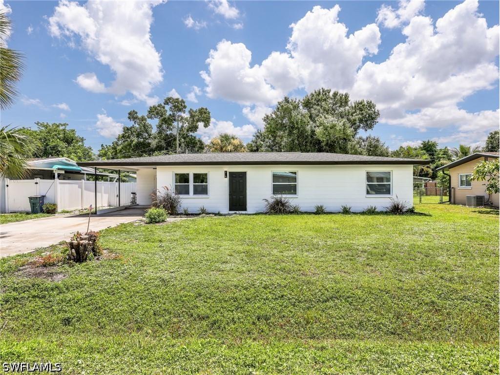1196 Pine Lake Drive Cape Coral FL 33909 226026913 image1