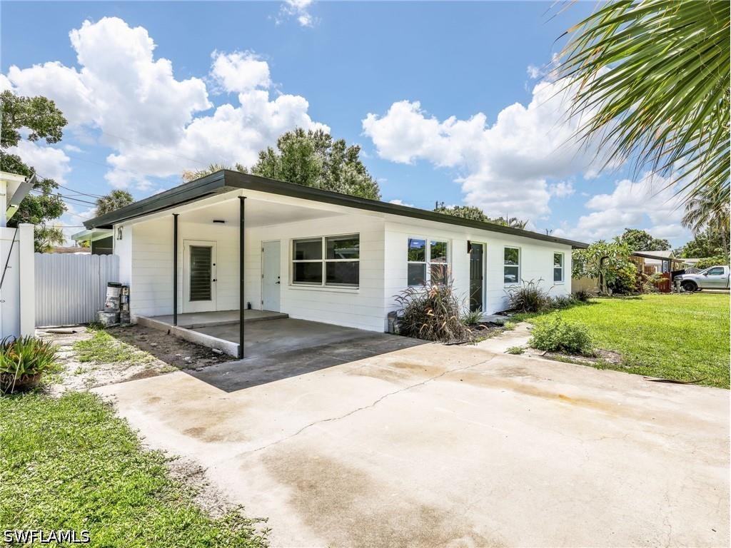 1196 Pine Lake Drive Cape Coral FL 33909 226026913 image2