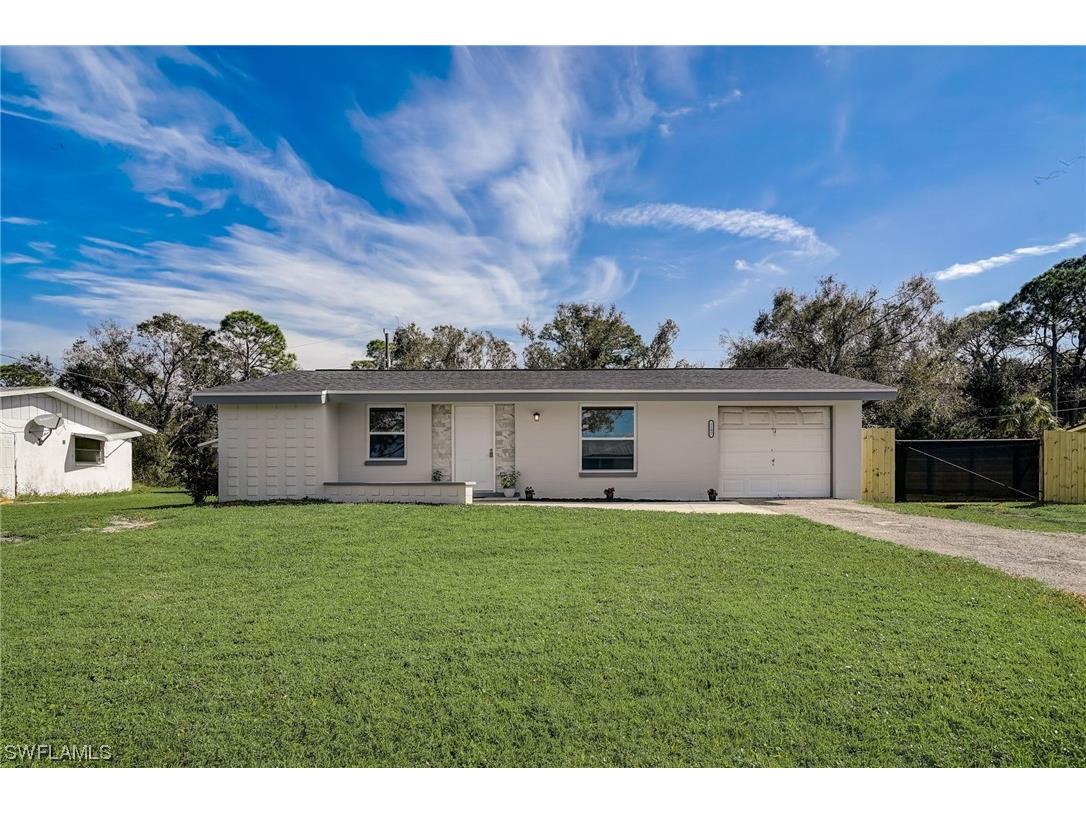 1197 Betmar Boulevard North Fort Myers FL 33903 223095301 image1