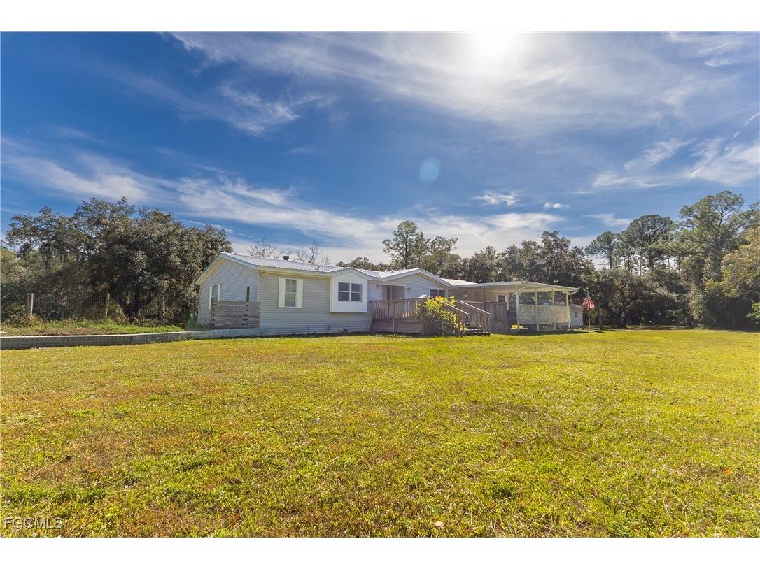 1198 Silver Fox Lane Labelle FL 33935 2025022669 image1