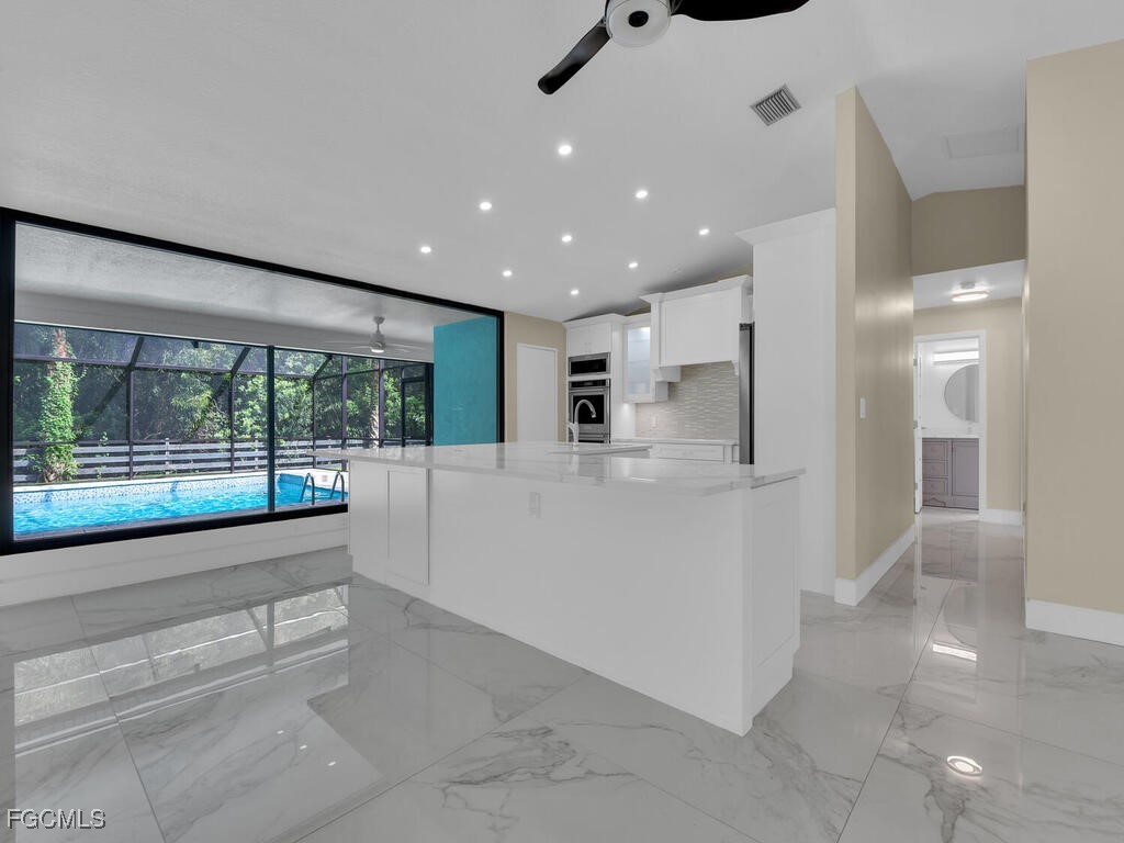 11981 Plantation Road Fort Myers FL 33966 2025010878 image16