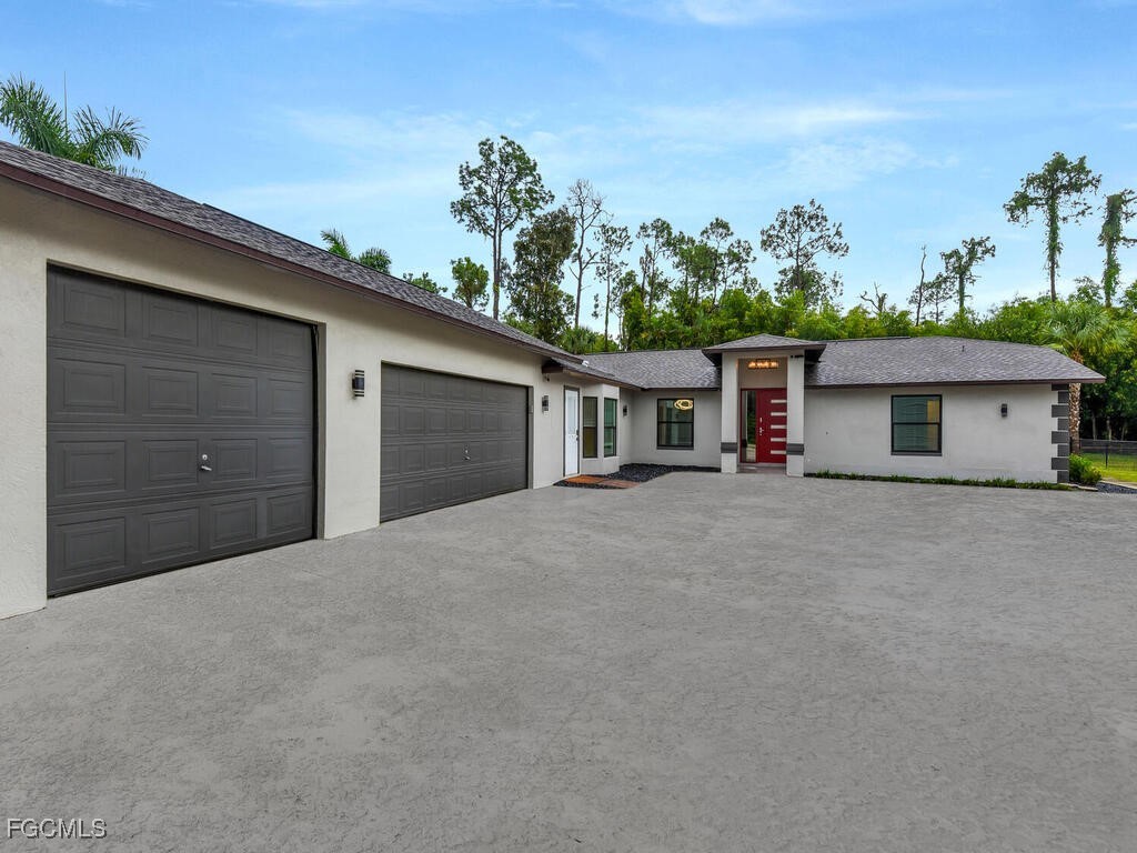 11981 Plantation Road Fort Myers FL 33966 2025010878 image2