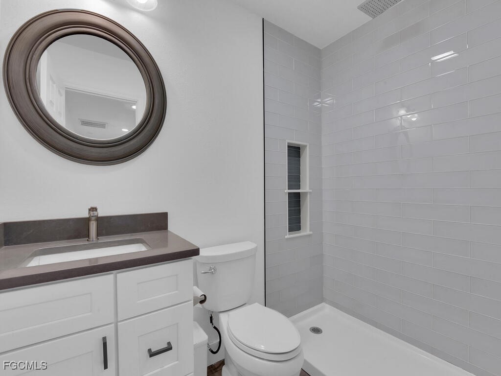 11981 Plantation Road Fort Myers FL 33966 2025010878 image26