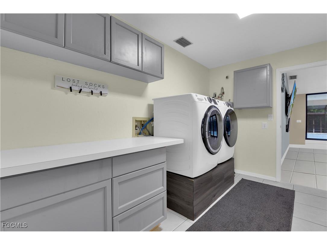 11981 Plantation Road Fort Myers FL 33966 2025010878 image33