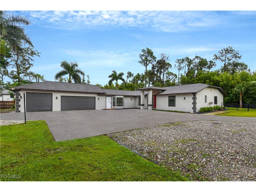 11981 Plantation Road Fort Myers FL 33966 2025010878 image6