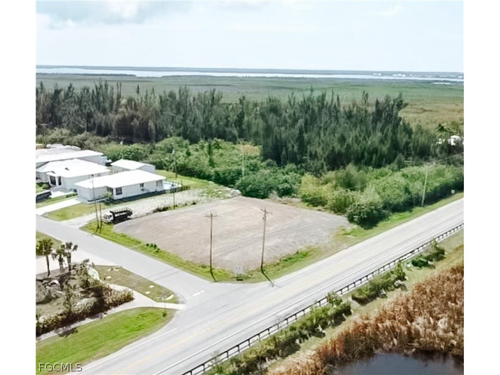 11981 Scallop Drive Cape Coral FL 33991 2026012837 image1