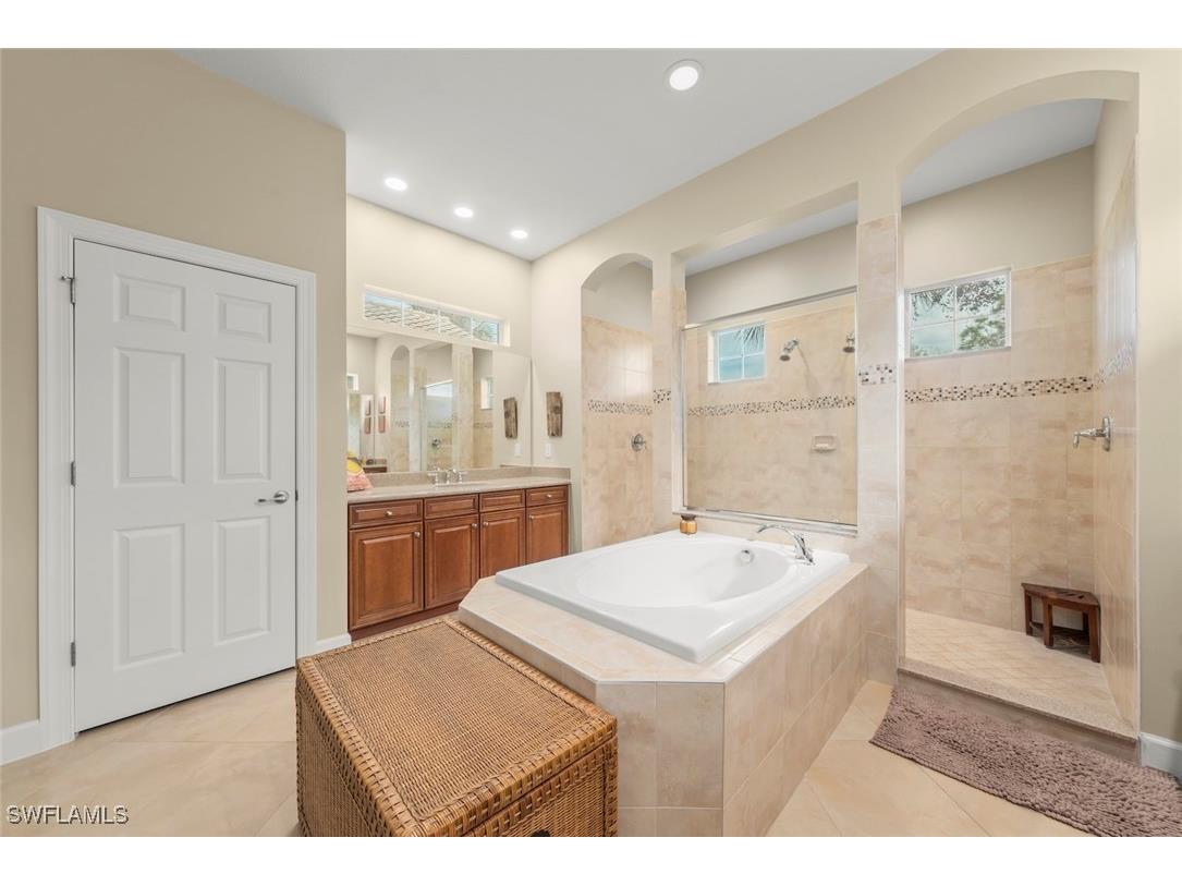 11982 Heather Woods Court Naples FL 34120 226001857 image21