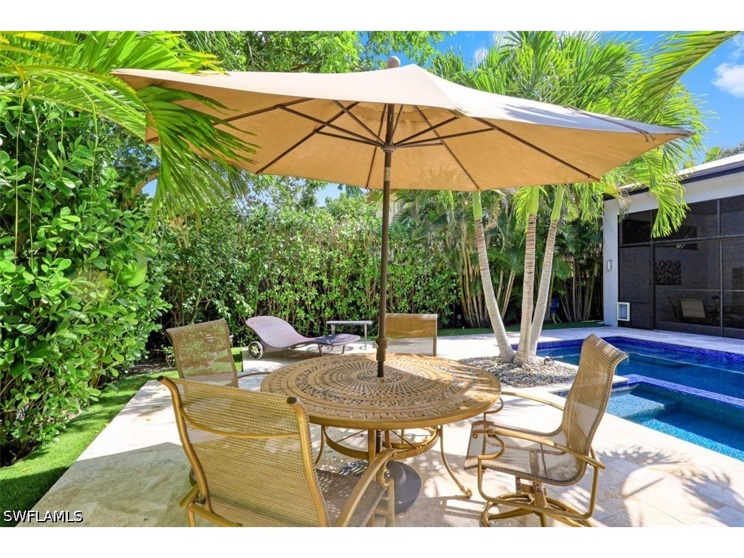 1199 9th Avenue N Naples FL 34102 226018201 image2