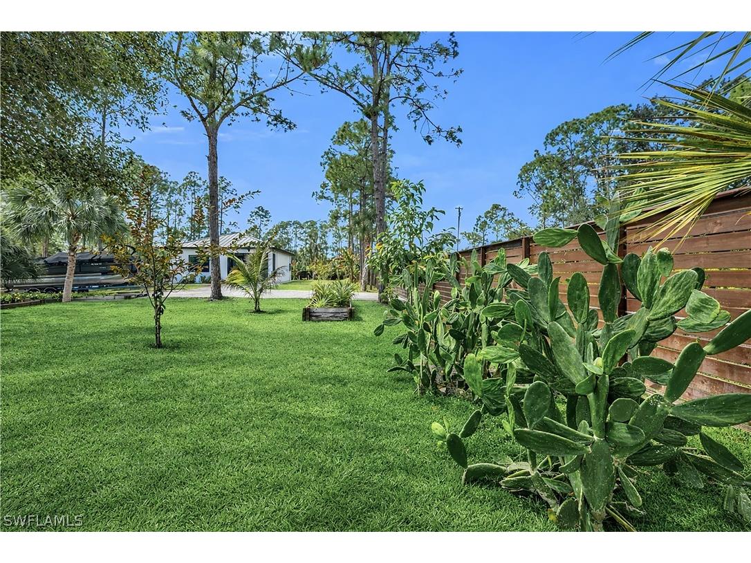 12 35th Avenue NW Naples FL 34120 226006579 image31