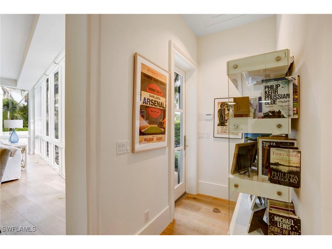 12 6th Street S Naples FL 34102 225058748 image21