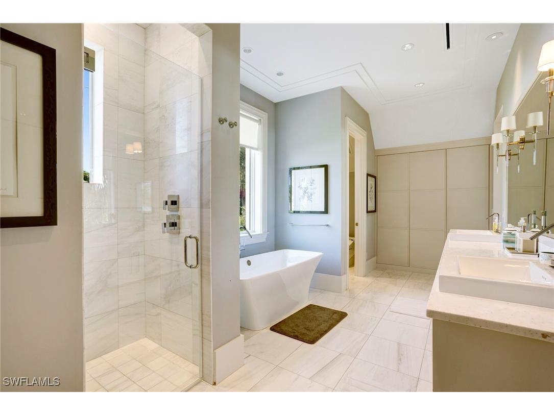 12 6th Street S Naples FL 34102 225058748 image26