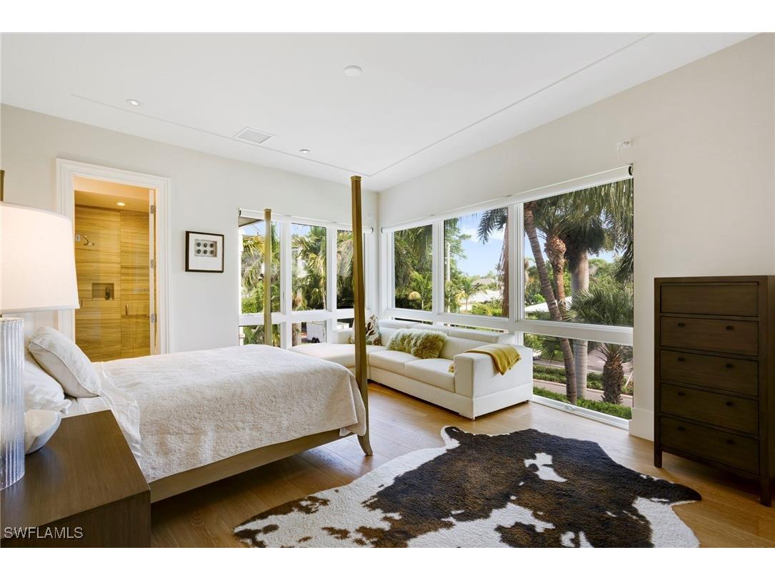 12 6th Street S Naples FL 34102 225058748 image32