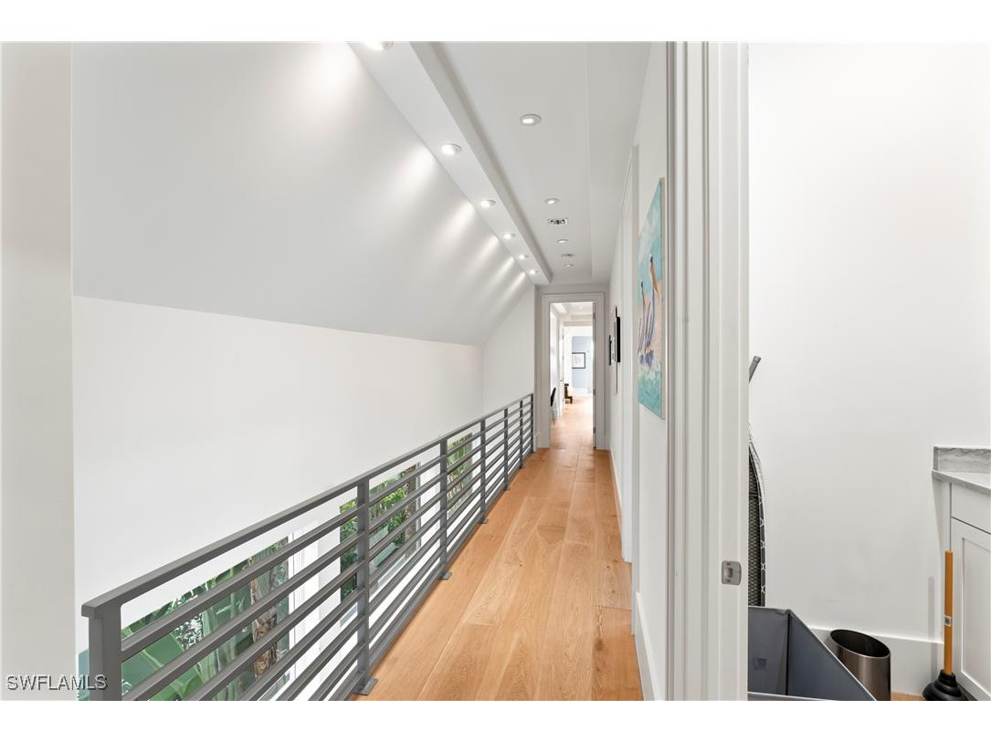 12 6th Street S Naples FL 34102 225082007 image18