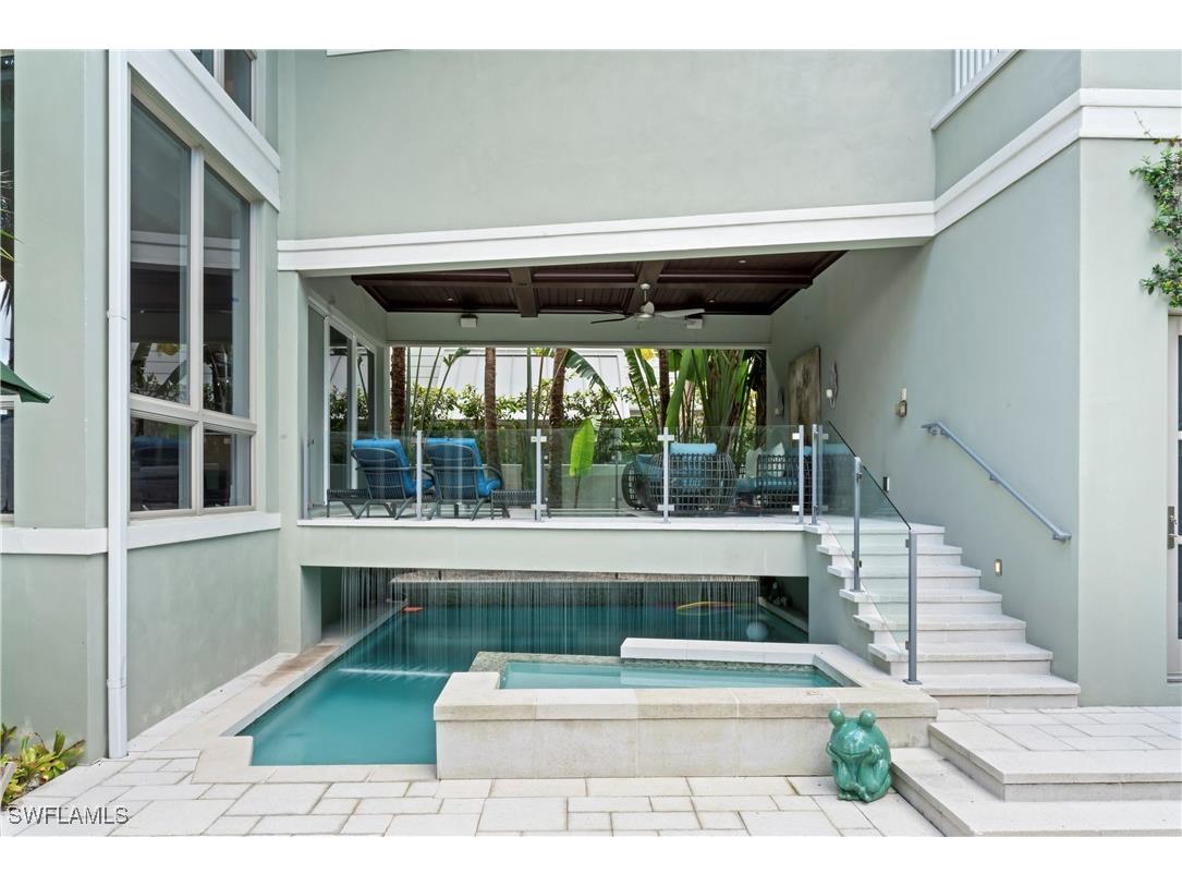 12 6th Street S Naples FL 34102 225082007 image2