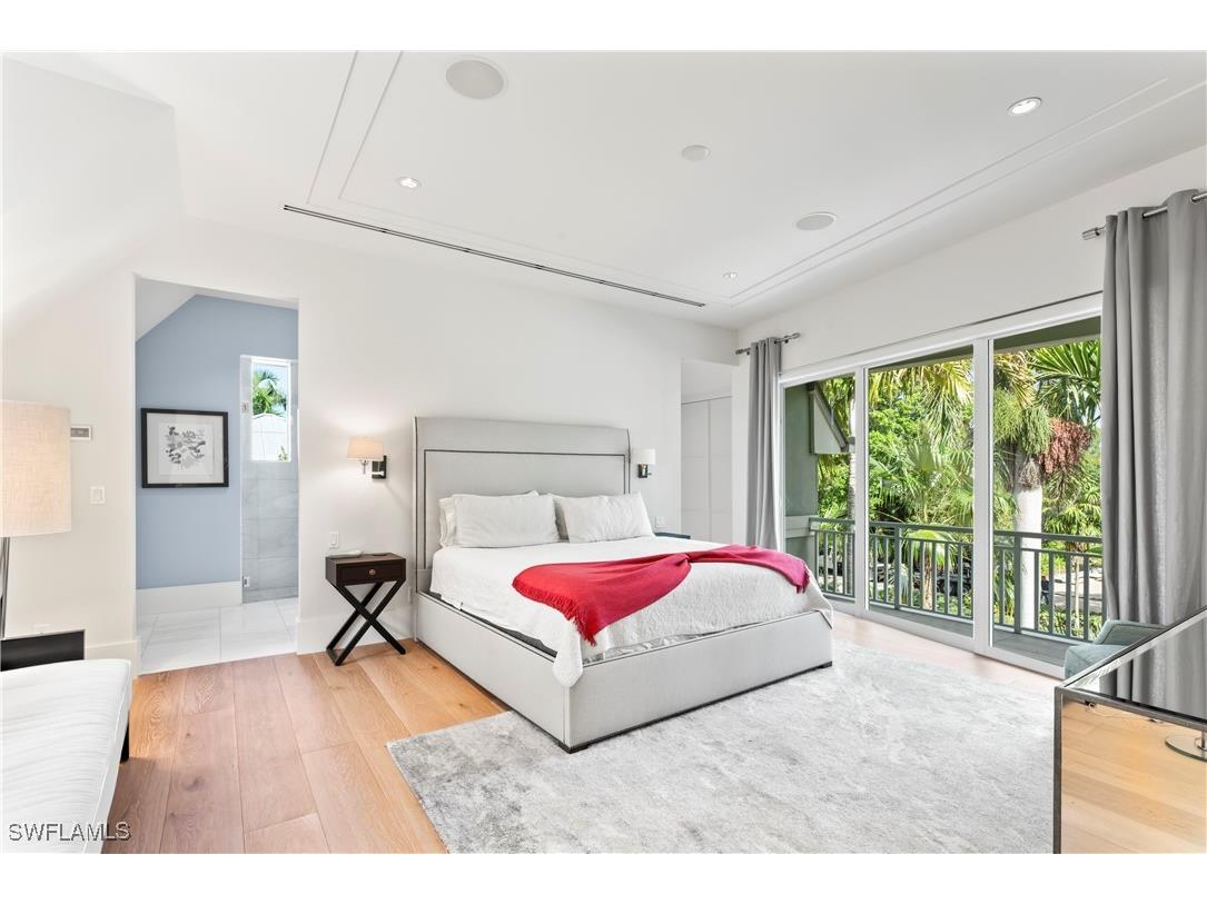 12 6th Street S Naples FL 34102 225082007 image25