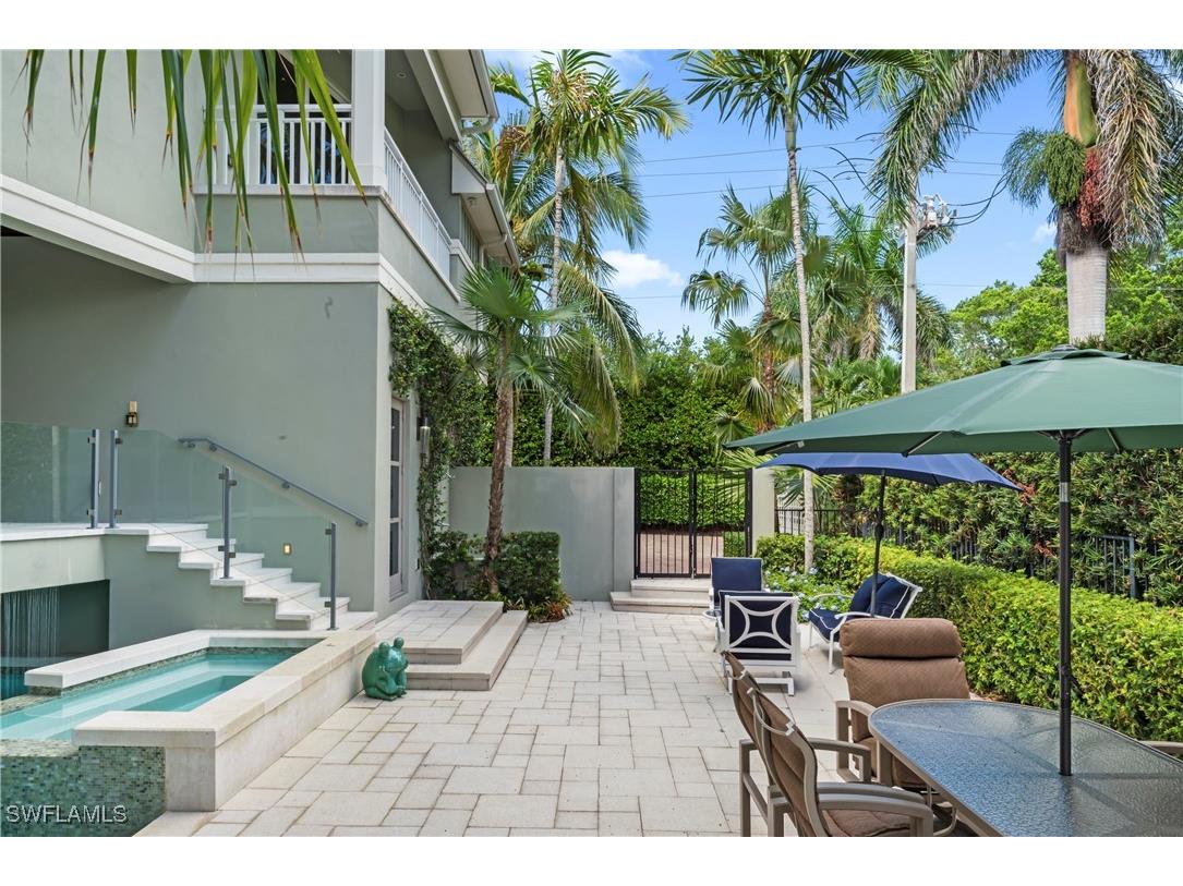 12 6th Street S Naples FL 34102 225082007 image35