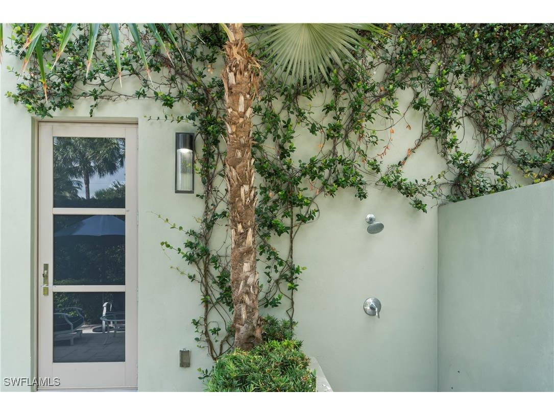 12 6th Street S Naples FL 34102 225082007 image39