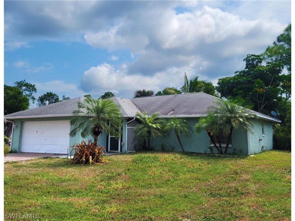 12 Clayton Avenue Lehigh Acres FL 33936 224032625 image1