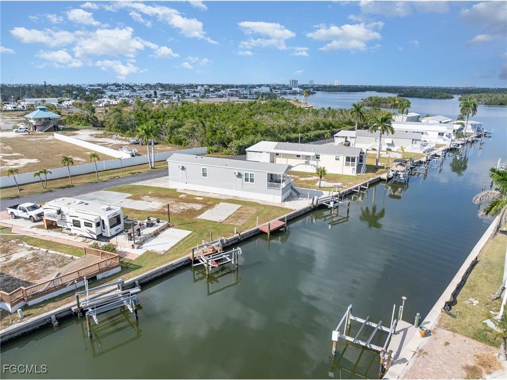12 Galleon Way Fort Myers Beach FL 33931 2025020591 image18