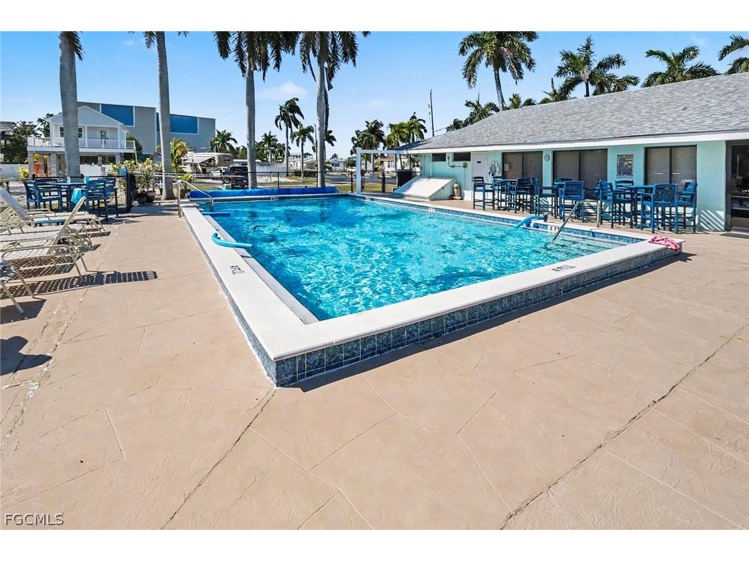 12 Galleon Way Fort Myers Beach FL 33931 2025020591 image20