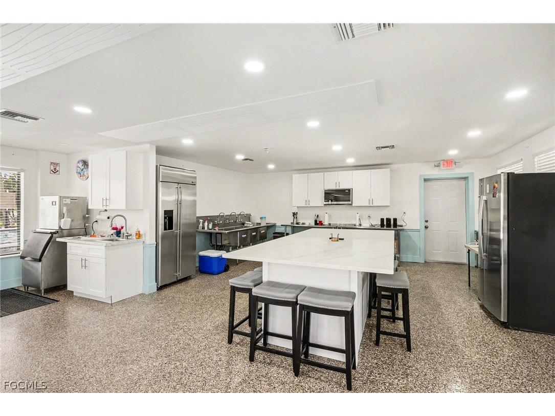 12 Galleon Way Fort Myers Beach FL 33931 2025020591 image23