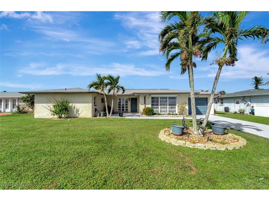 12 Golfview Road Rotonda West FL 33947 224089492 image1